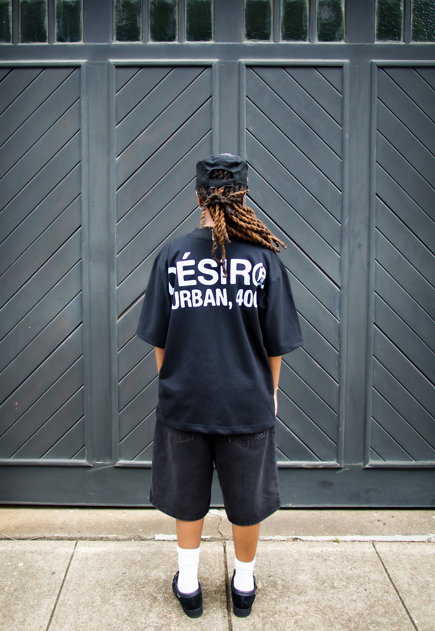 DÉSIR® ESSENTIALS BLACK T-SHIRT