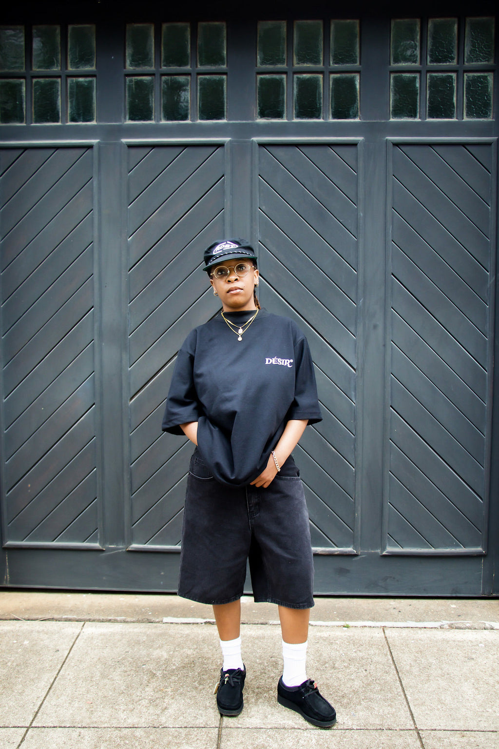 DÉSIR® ESSENTIALS BLACK T-SHIRT